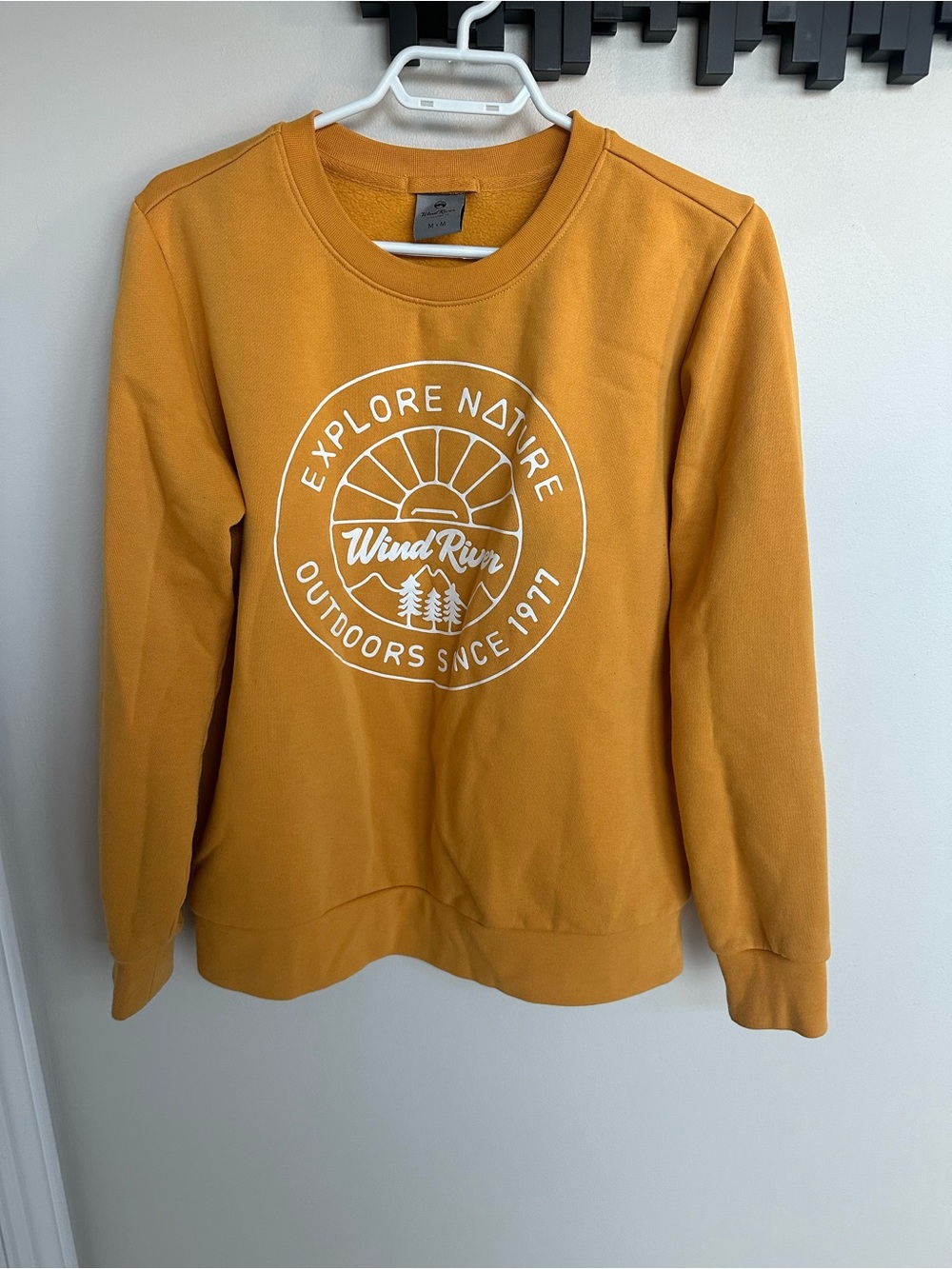 Wind River Mustard Crewneck Sweatshirt - Explore Nature Graphic